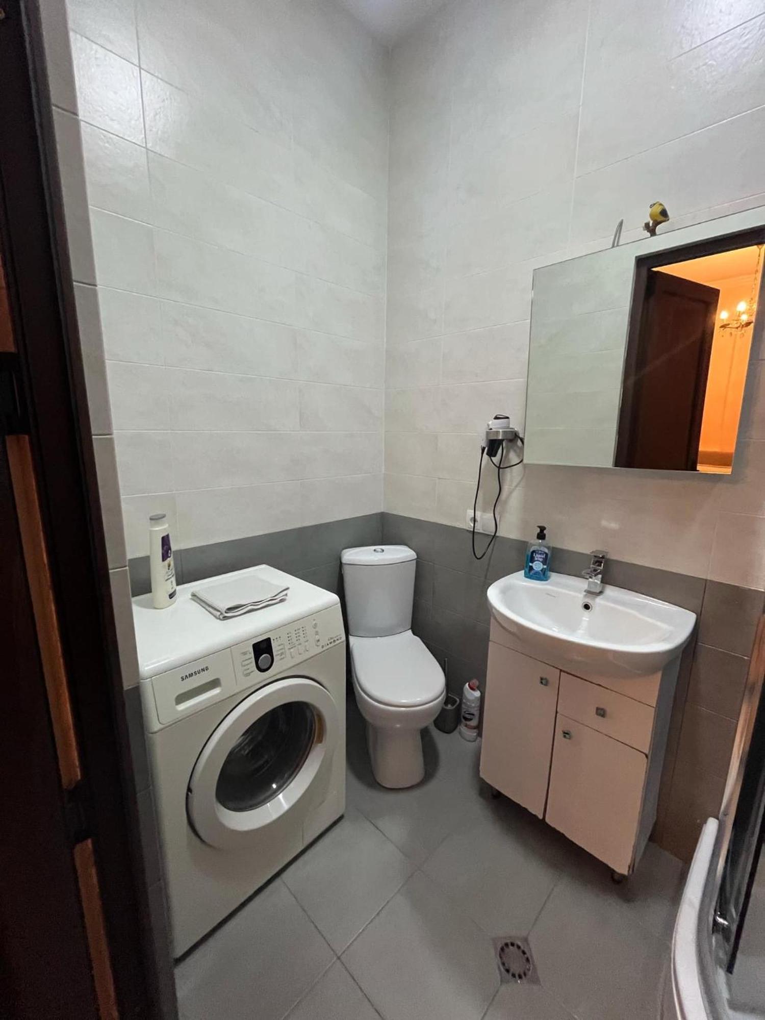 Apartamento Vake Tiflis Exterior foto